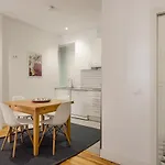 Guestready - Bright Flat Near Money Museum 아파트 리스본
