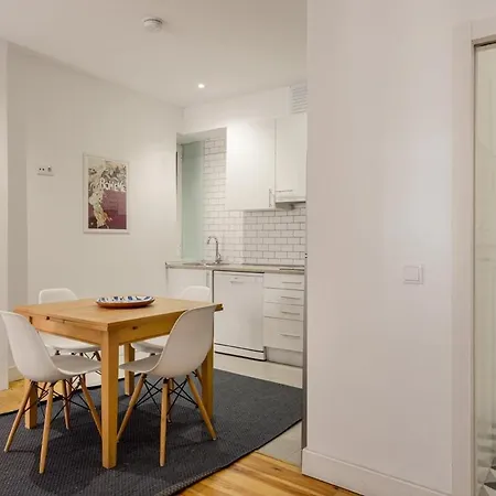 Guestready - Bright Flat Near Money Museum 아파트 리스본