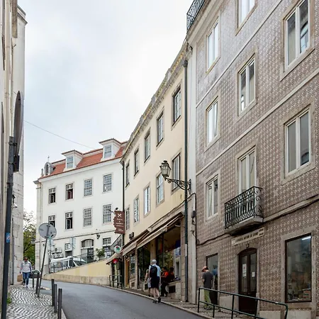 Apartment Joivy Inviting Flat Next To Carmo Convent