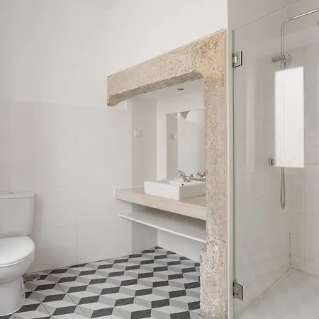 Joivy Inviting Flat Next To Carmo Convent Lissabon