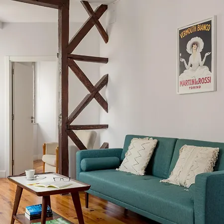 Apartment Joivy Inviting Flat Next To Carmo Convent