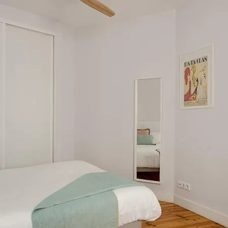 Apartment Guestready - Bright Flat Near Money Museum *